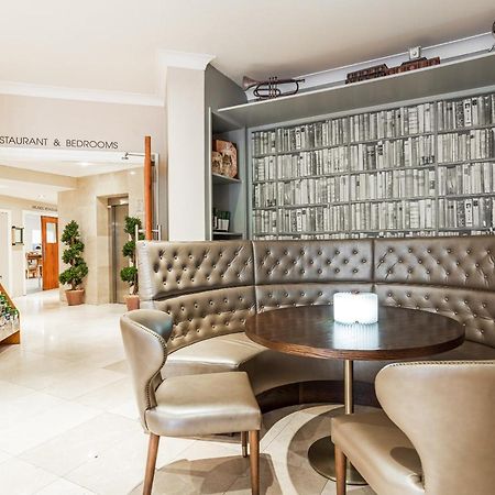 Wilton Hotel Брей Экстерьер фото