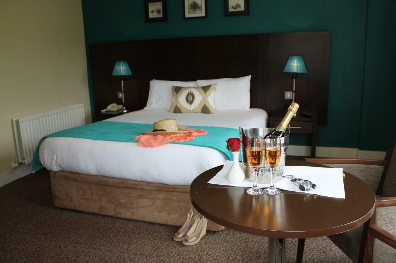 Wilton Hotel Брей Экстерьер фото